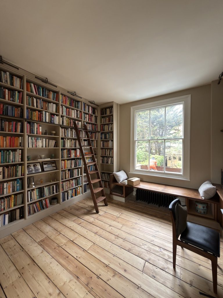 Ainsworth Library